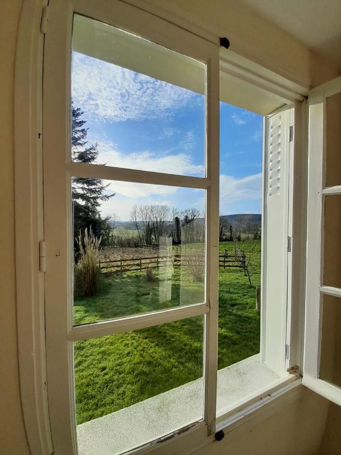 Gite Cottage Chaleureux En Pleine Campagne Vue Sur Les Monts Et Forets Et Le Chateau De Carrouges 외부 사진