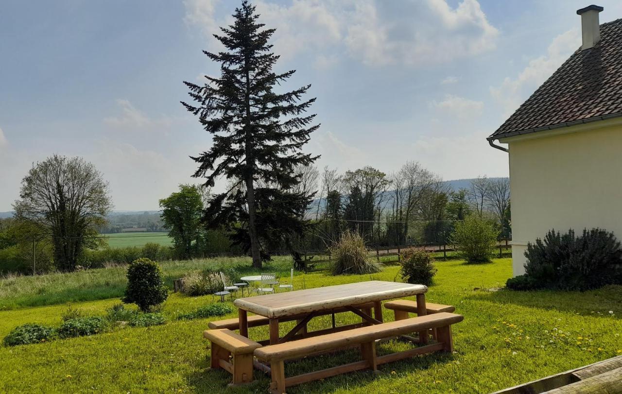 Gite Cottage Chaleureux En Pleine Campagne Vue Sur Les Monts Et Forets Et Le Chateau De Carrouges 외부 사진