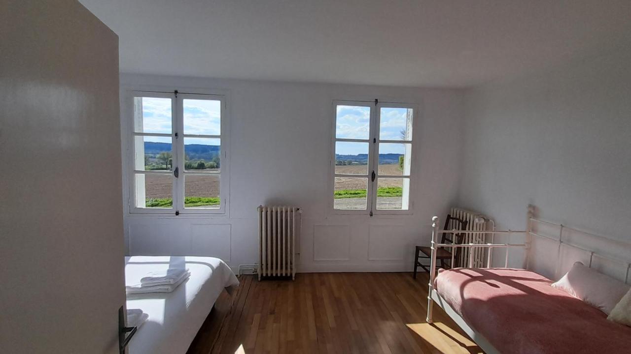 Gite Cottage Chaleureux En Pleine Campagne Vue Sur Les Monts Et Forets Et Le Chateau De Carrouges 외부 사진
